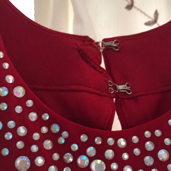 Morgan & Co. Crystal Halter Sheath Prom Dress - Picture 7 of 8